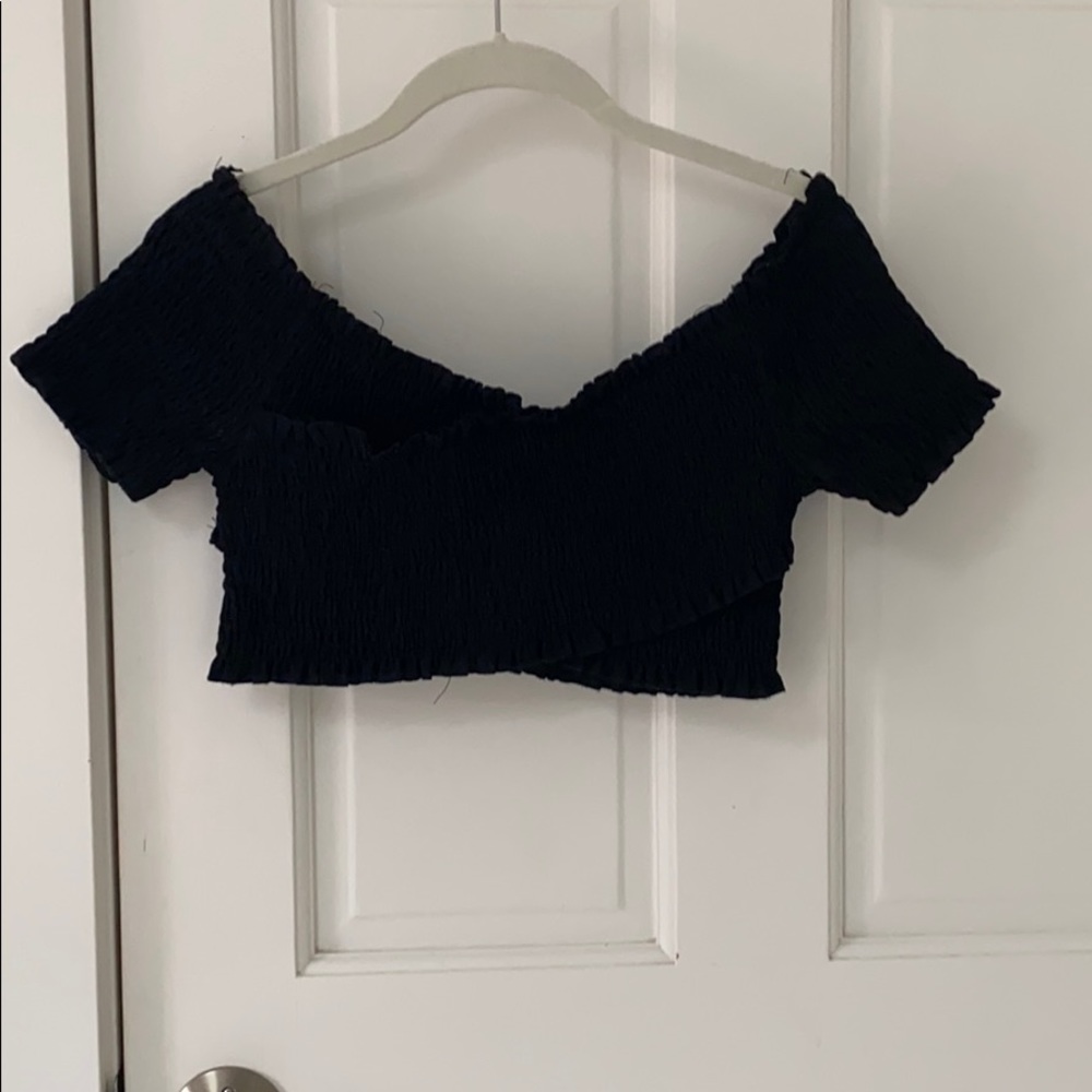Black crop top LF